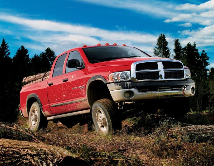  Dodge Ram Power Wagon Quad Cab 2005 года  (фото 44 из 61)